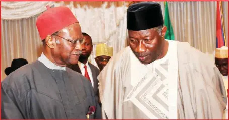  ??  ?? President Goodluck Jonathan (right), with the Chairman, Presidenti­al Advisory Council on Internatio­nal Relations (PACIR), Chief Emeka