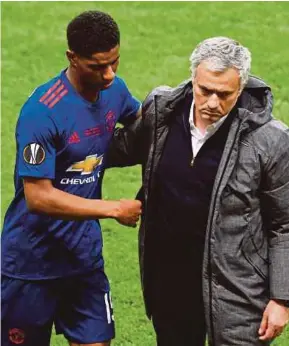  ??  ?? Manchester United forward Marcus Rashford and manager Jose Mourinho.