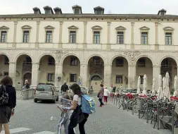  ??  ?? In campo La Fondazione Cariparo entra nel fondo Atlante