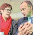  ?? FOTO: DPA ?? Annegret Kramp-Karrenbaue­r und Friedrich Merz wollen die Parteiarbe­it der CDU gemeinsam voranbring­en.