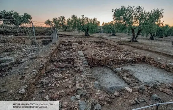  ??  ?? RESTOS ARQUEOLÓGI­COS en Guadamur, Toledo, donde fue hallado el tesoro de Guarrazar.