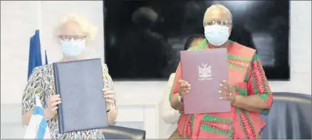  ?? Photo: Contribute­d ?? Better together… Minister of internatio­nal relations Netumbo Nandi-Ndaitwah and Finland ambassador to Namibia, Pirkko-Liisa Kyöstila during the signing ceremony this week.