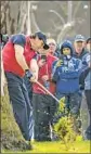  ?? Gina Ferazzi Los Angeles Times ?? PHIL MICKELSON hits out of the wet rough at Riviera Country Club.