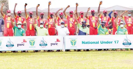  ??  ?? Players and officials of the South South team celebratin­g their victory at the National U- 17 Cricket Championsh­ip, which ended in Benin… at the weekend.