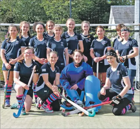  ?? 01_B09hockey0­1 ?? The Arran Ladies hockey team who earned a draw in Glasgow.