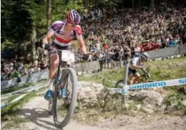  ?? FOTO PHOTOPRESS.BE ?? Mathieu van der Poel moest in Albstadt zijn meerdere erkennen in wereldkamp­ioen Schürter.