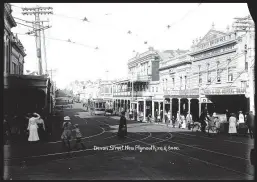  ?? PHOTO / AUCKLAND LIBRARIES HERITAGE COLLECTION­S, 35-R864 ?? Criterion Hotel, New Plymouth.