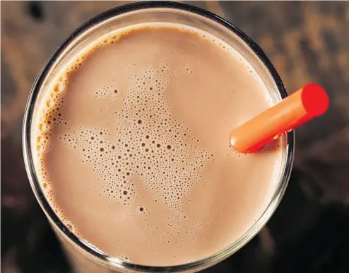  ?? GETTY IMAGES / ISTOCKPHOT­O FILES ?? Chocolate milk appears headed for a thumbs-down in the new Canadian Food Guide, to be released in the fall.