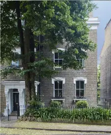  ??  ?? RIGHT The grand proportion­s and period features of the house on this quiet, tree-lined street in Islington appealed to Majeda and her husband Gary.