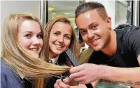  ?? Tony Carter ?? ●● Esther (left) and Emily get ready for the chop for the Little Princess Trust