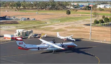  ?? B. SUTTON/CONAIR ?? Bomber 141, le premier Q400-AT de Conair, effectua ses premières missions pour l’État du Queensland, en Australie, pendant l’été 2020.