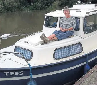  ?? ?? The River Avon Poet Laureate Alison Bergqvist feels the muse on board
Tess.