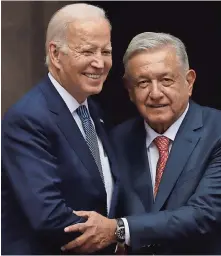  ?? ?? JOE Biden y Andrés manuel López obrador, dialogan durante una reunión anterior