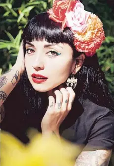  ??  ?? ► Mon Laferte cerrará su año en Movistar Arena.