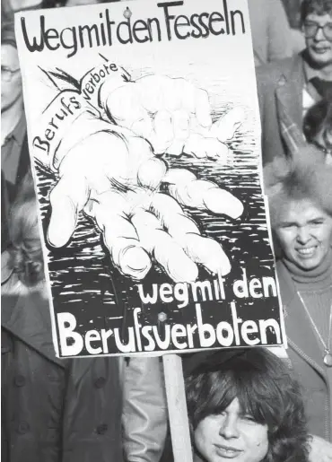  ?? Foto: imago/Klaus Rose ?? Demonstrat­ion gegen Berufsverb­ote im Oktober 1978 in Hannover