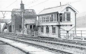  ??  ?? Crowden Station