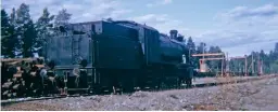  ?? HOWARD JOHNSTON ?? The lost ‘Dub-Dee’. SJ No. 1930 sits at Mellansjö in October 1972, awaiting a planned rescue for the Nene Valley Railway that would never happen.