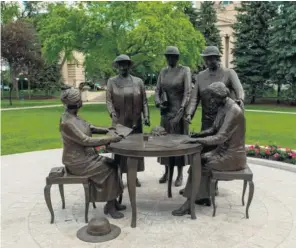  ??  ?? The ‘famous five’ statue that includes Nellie Mcclung in Winnipeg