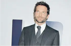  ??  ?? ►
Bradley Cooper dirigirá y protagoniz­ará Bernstein.