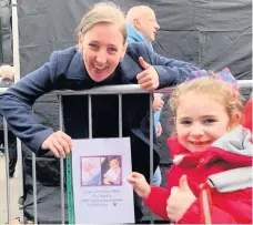  ??  ?? Cole’s wish Family friend Lucy Park gets the support of Mhairi Black MP at a recent Scottish Independen­ce march