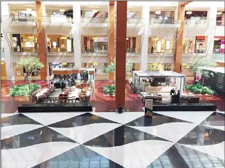  ?? Photo by Mohammad Morsi ?? A view of the newly refurbishe­d 360 Mall from the inside.