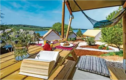  ??  ?? Ende Juni eröffnet „Arena One 99 Glamping“in Pomer nahe der Stadt Pula KK