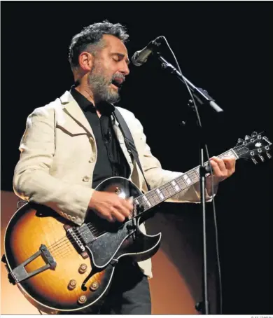  ?? ÁLEX CÁMARA ?? Jorge Drexler estará hoy en el Patio de la Tonelería.