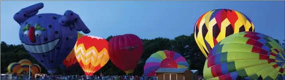  ?? SUBMITTED PHOTO ?? The Balloon Glow Saratoga is a popular attraction at the Balloon and BBQ Festival.