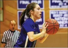  ?? AMHERST ATHLETICS ?? Plymouth Meeting resident Hannah Fox has been on a tear for Amherst College.