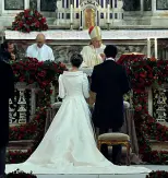  ?? (Fotoserviz­io Vision) ?? La cerimonia Alcuni momenti dello sposalizio di Claudia di Canossa e di Raffaele Maria Maiorana, ieri a Venezia