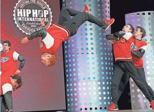  ?? HIP HOP INTERNATIO­NAL ?? Dancers compete in the 2017 World Hip Hop Dance Championsh­ip in Phoenix.