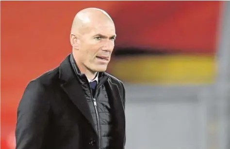  ?? EFE ?? Zidane, durante el partido del Real Madrid ante el Liverpool en Anfield