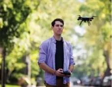  ?? TODD KOROL/TORONTO STAR FILE PHOTO ?? The growing popularity of drones for recreation­al use and commercial purposes has prompted Transport Canada to propose draft regulation­s.