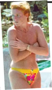 Fergie topless photos