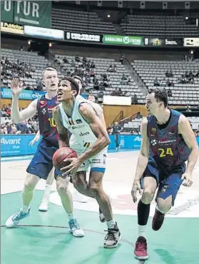  ?? FOTO: M.A. CHAZO (FCBQ) ?? El Barça se impuso al MoraBanc, en la final del pasado año en Badalona