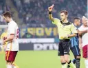  ?? ANSA ?? Il rosso a Pjanic dopo il doppio giallo