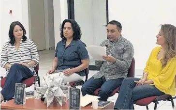  ?? FOTO: JAVIER MEZA ?? >Ernestina Yépiz junto a Minerva Solano, Irad Nieto y Maritza López.