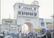  ?? HT PHOTO ?? The partially demolished Darshani Deori of Gurudwara Darbar Sahib in Tarn Taran.