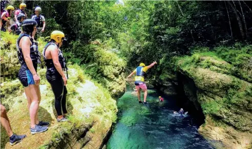  ??  ?? Jamao al Norte tiene ríos y montañas para el deleite de quienes buscan disfrutar del turismo de aventura.