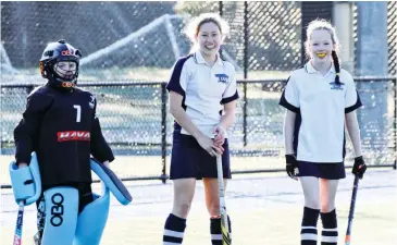  ??  ?? Looking forward to the finals were Warriors players, from left Regan Smith, Bianca Zurrer and Poppy Barry.