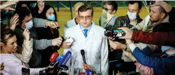  ?? — AFP photo ?? Alexander Murakhovsk­y, chief doctor at Omsk Emergency Hospital No. 1 where Navalny was admitted, speaks to the media in Omsk.