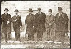  ??  ?? De izquierda a derecha: Gabriel Ortíz Williamson (SAC), Antonio Samper Uribe, general Ramón González Valencia, general Alfredo Vázquez Cobo, José Salazar y Luis Montoya Santamaría.
