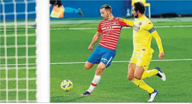  ?? EFE ?? Roberto Soldado marcó en el partido de la primera vuelta jugado en La Cerámica que finalizó con empate a dos tantos.