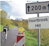  ?? RP-FOTO: DIETRICH JANICKI ?? Das Herzstück des Mettmanner Duathlons: Der Aufstieg aus dem Neandertal zur Gans, kurz: „Heartbreak Hill“genannt.