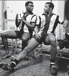 ?? GETTY IMAGES ?? Albion: Regis (right) and Cunningham, 1978