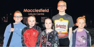  ?? Eddie Garvey ?? ●● From left: Tyler Williamson, Neive Maddison, Libby Maddison, Gabriel Williamson and Finn Williamson are among the youngsters who go to Macclesfie­ld Amateur Swimming Club