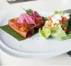  ??  ?? Costra de cochinita pibil en Nube Siete.