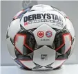  ?? Foto: dpa ?? Eine runde Sache. Der Spielball der neu en Bundesliga Saison.