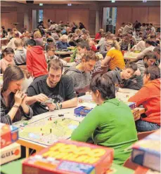  ?? FOTO: ANNIKA GONNERMANN ?? Fast 3000 Spiele konnten die Besucher im Edwin- Scharff- Haus in Neu- Ulm am Wochenende ausprobier­en.