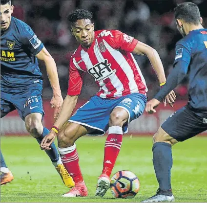  ?? FOTO: ICONNA ?? Johan Mojica cayó lesionado en el entrenamie­nto de ayer. Sufrió una rotura parcial del tendón del recto anterior de su pierna derecha